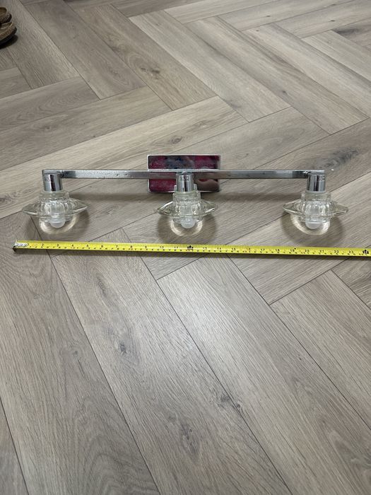 Продам бра-светильник