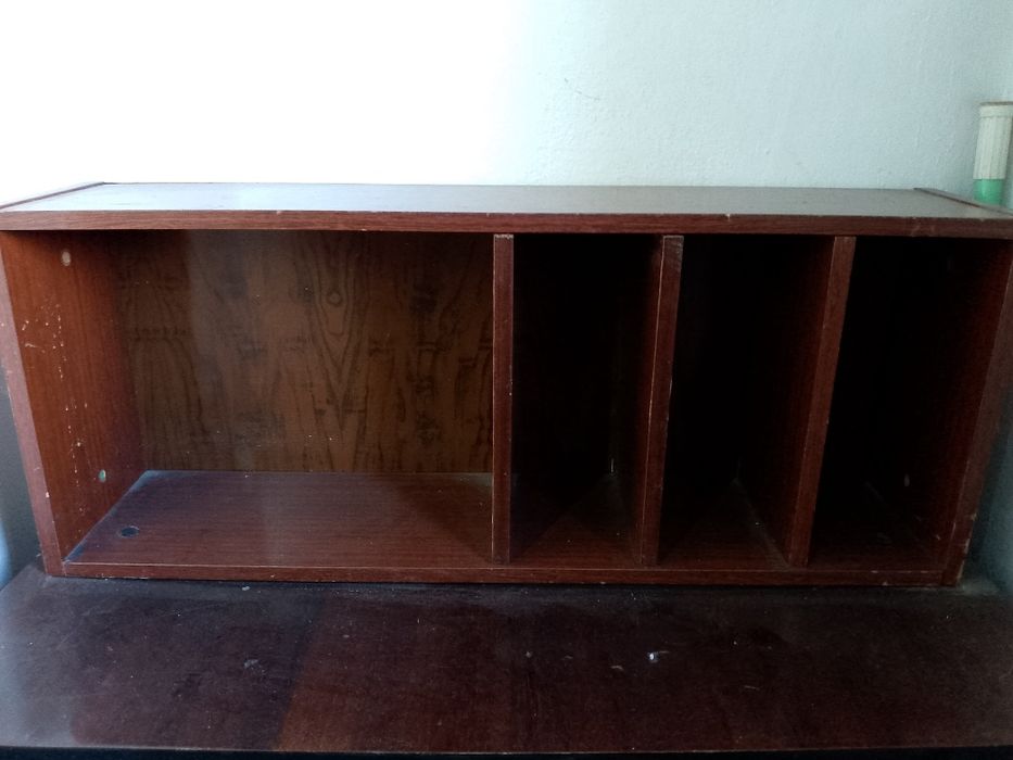 Продам тумбочки обувница стулья