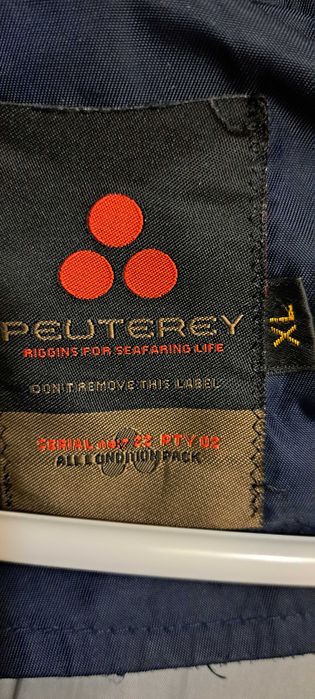 Дамско яке Peuterey