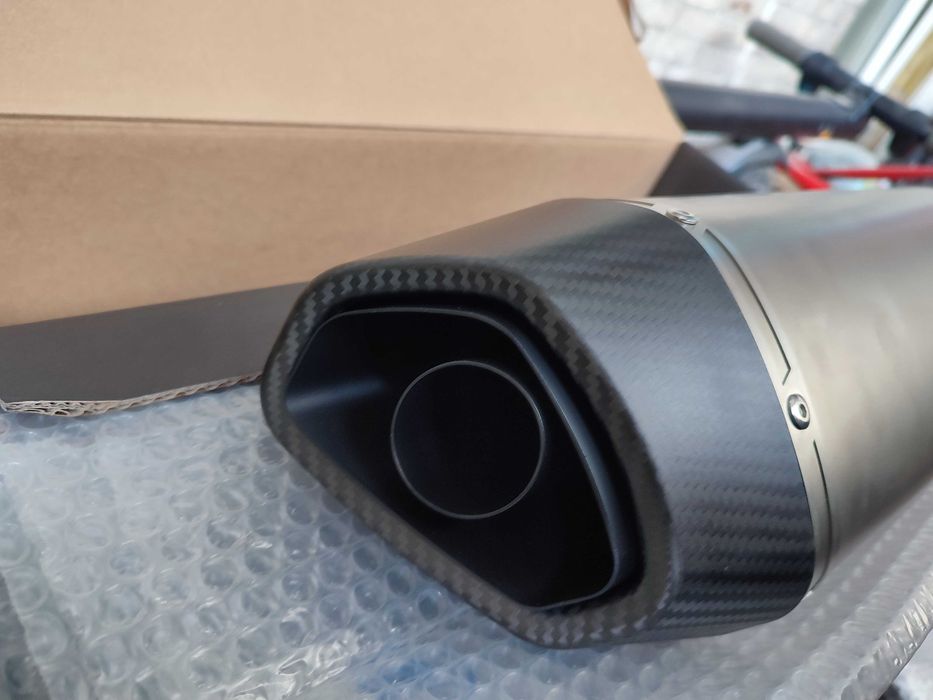 Продавам цяла генерация SC-PROJECT за Kawazaki Z650 (2017-2019)