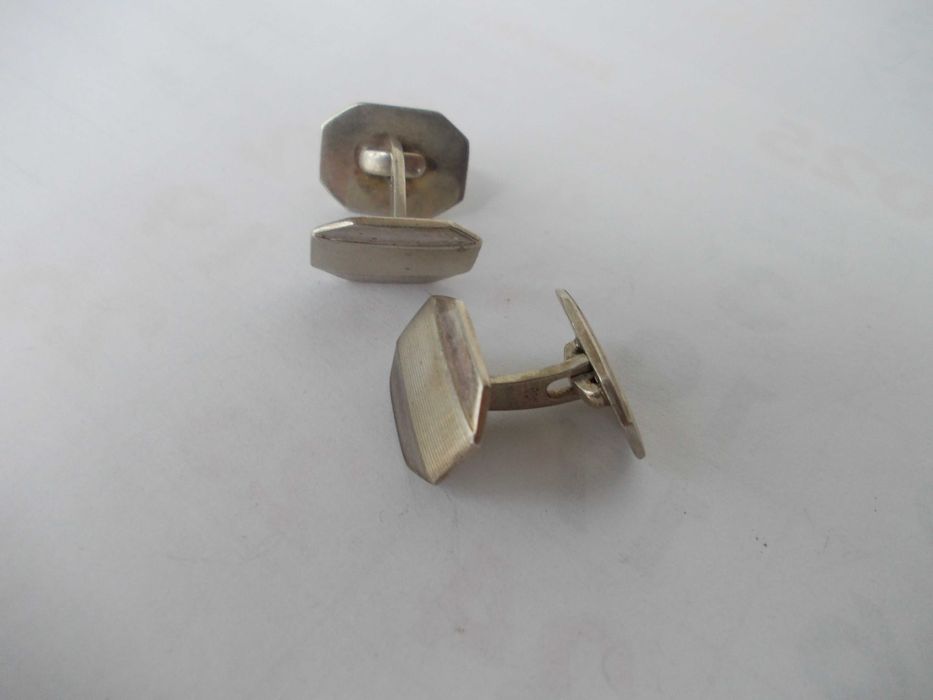 Butoni vechi din argint (1)