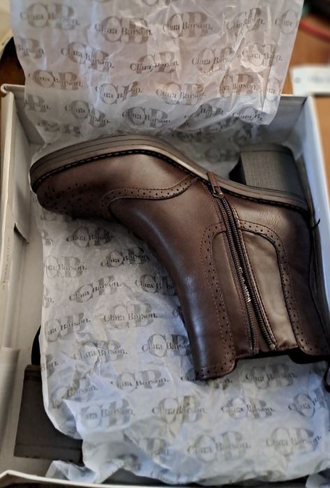 Ghete femei piele bordo firma Clara Barson, noi, cutie originală