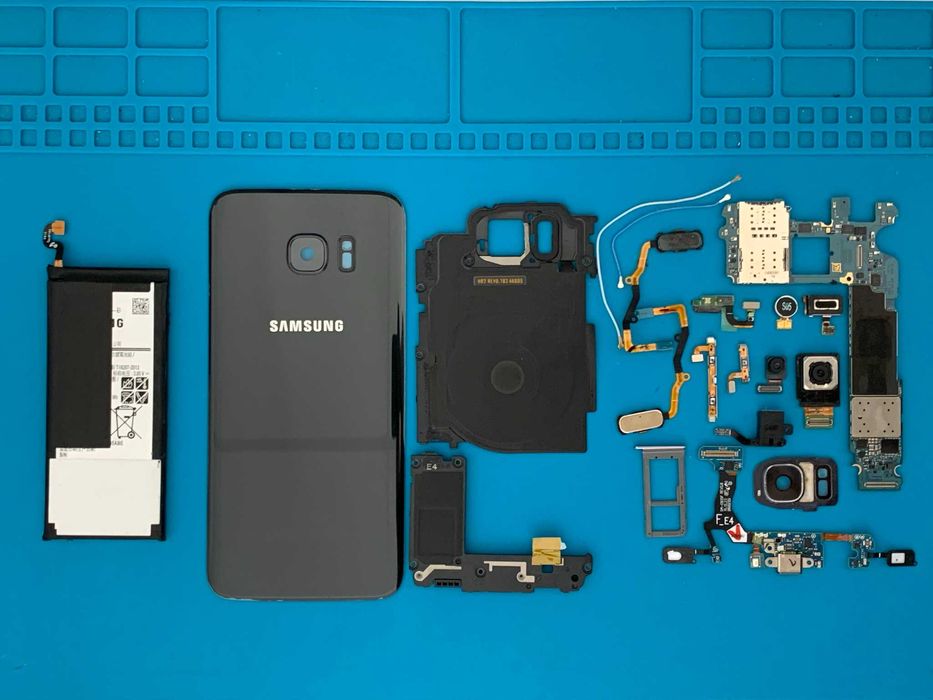 Samsung Galaxy S7 Edge на части