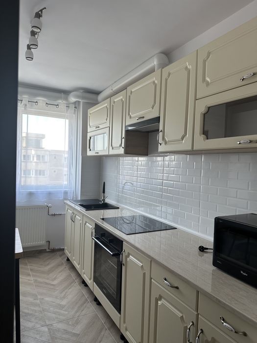 Vand apartament 3 camere Oradea