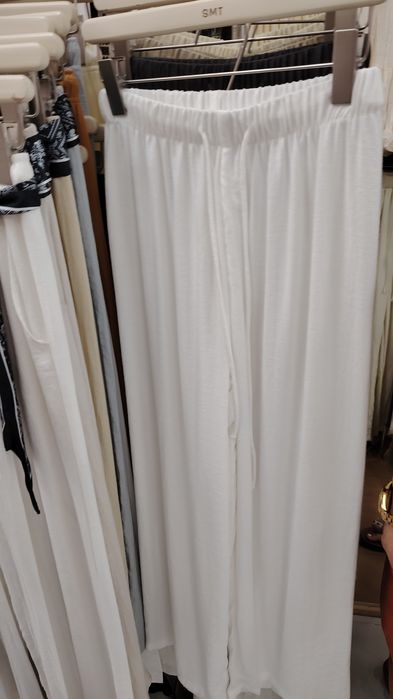 Новые штаны продаю