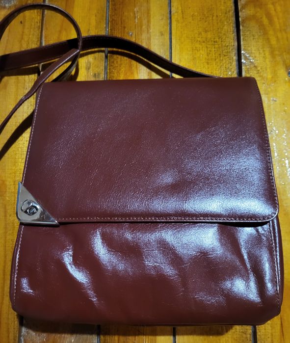 Кожена чанта от естествена кожа с дълга дръжка