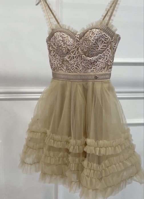Дизайнерска рокля на Alessa Fashion