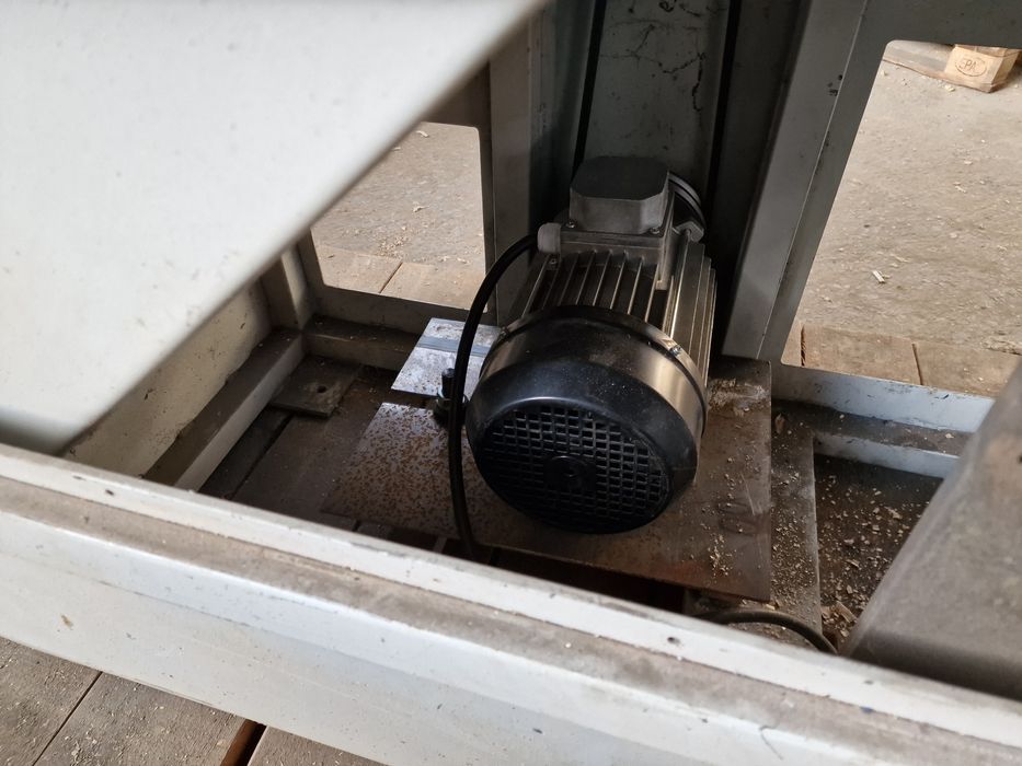 абрихт 400 мм.дължина 2500 мм.4 бр.ножове,.