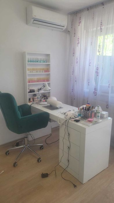 Vand echipamente manichiura si pedichiura