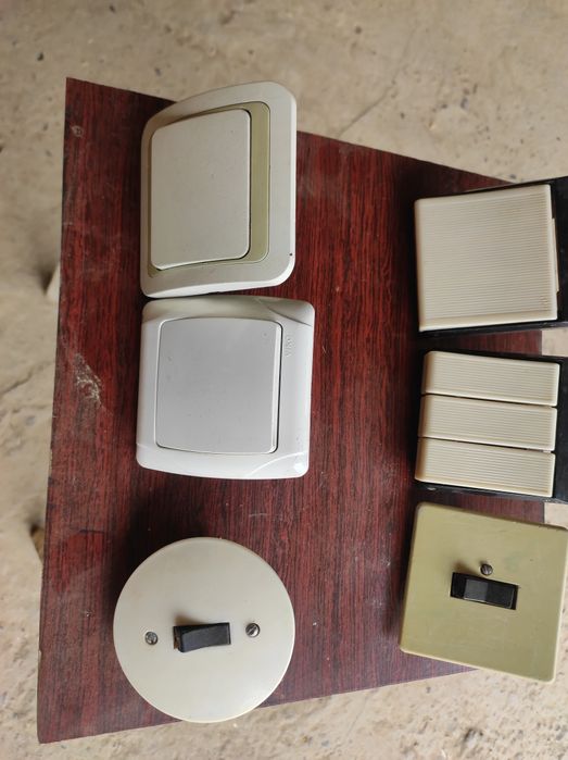 Выключатели и розетки