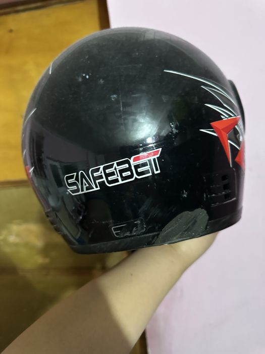 Продам шлем недорого