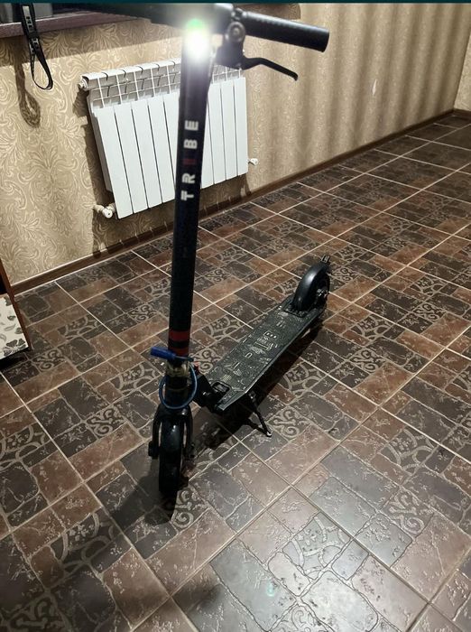 Продаеться электро самокат