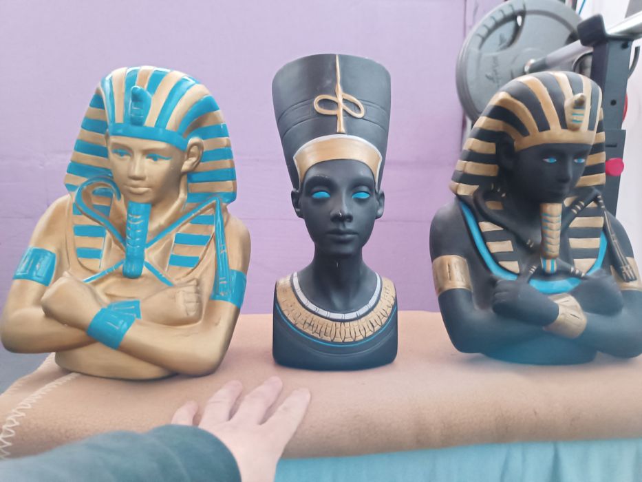 3 x bust cu faraoni egipteni