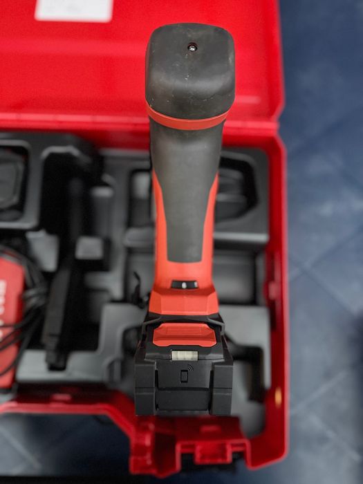 HILTI SJT 6-22 / 04.2025г. / NURON 2x5Ah батерии - неразличим от НОВ
