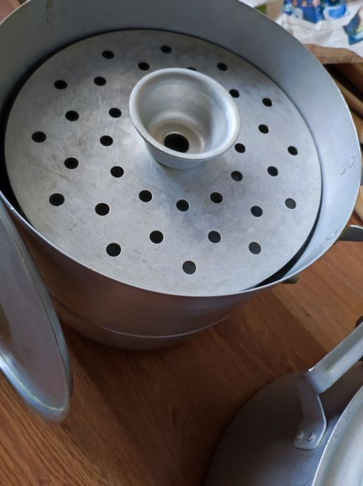 Кастрюли 40 и 20л+ мантоварка