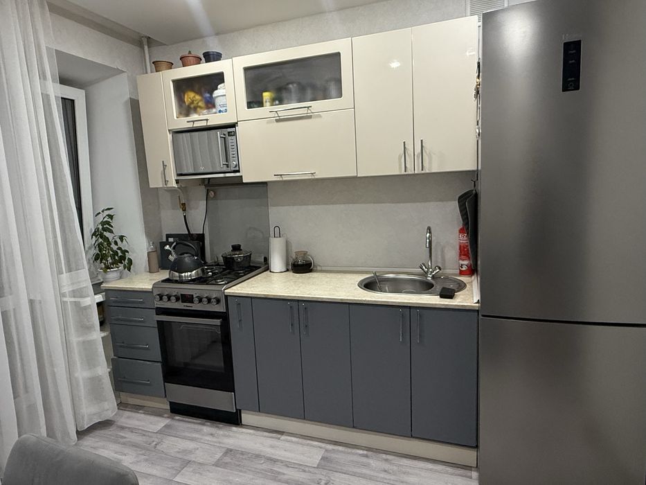 Продам кухонный гарнитур