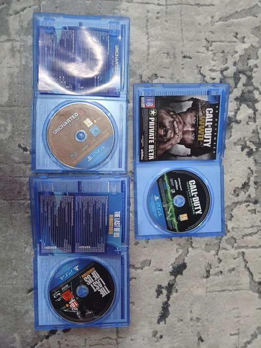 Vând 3 jocuri de ps 4.