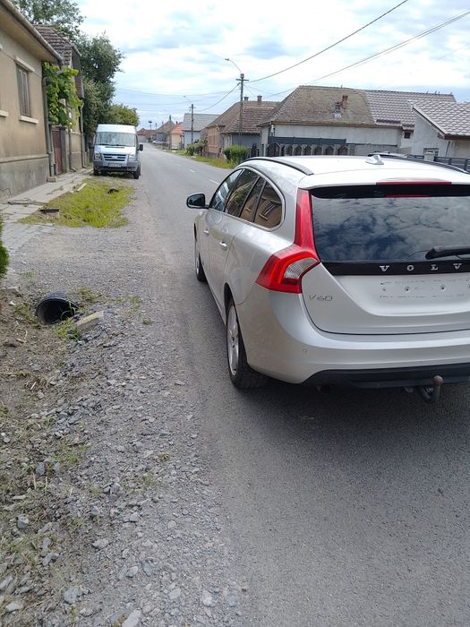 VOLVO V60 2013 — imagine 3