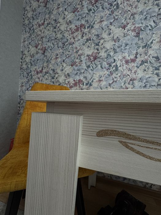 Продам новый стол