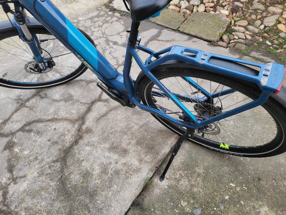 Bicibleta electric cube 28 aluminiu