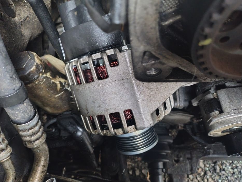 Alternator 1.9 Opel Astra h Vectra c Zafira b