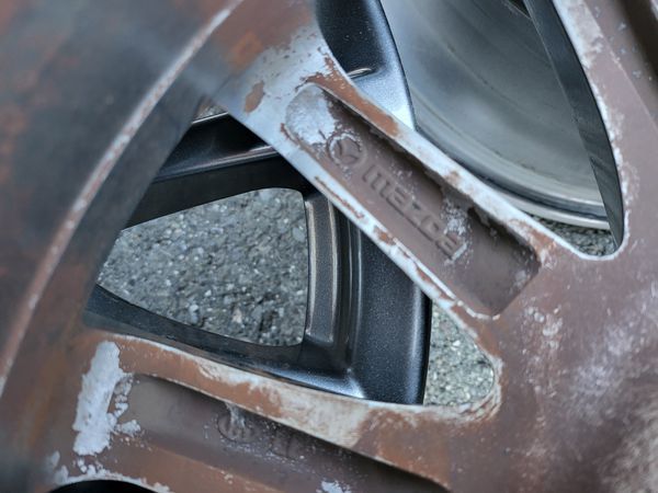 17цола Mazda 5x114.3 Мазда 5х114.3 Оригинални 4бр