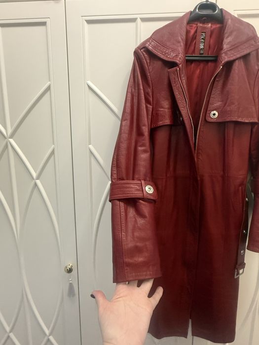 Кожаный плащ женский