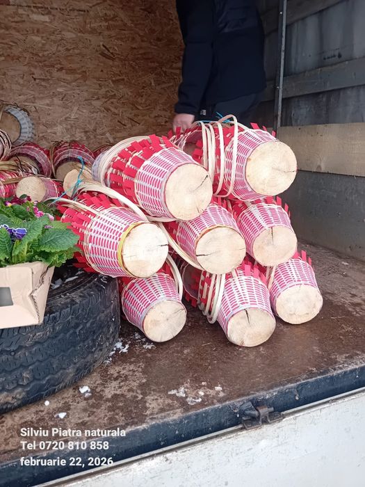 Coșulețe pentru aranjamente florale