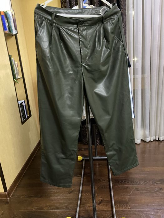 Брюки из эко кожи DEFACTO