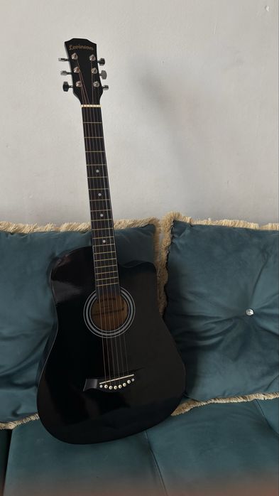 Гитара акустика