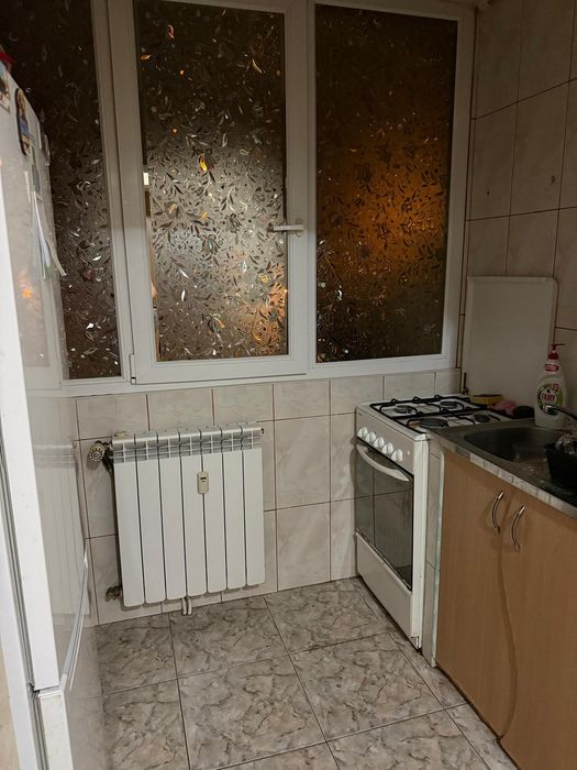 Închiriez apartament