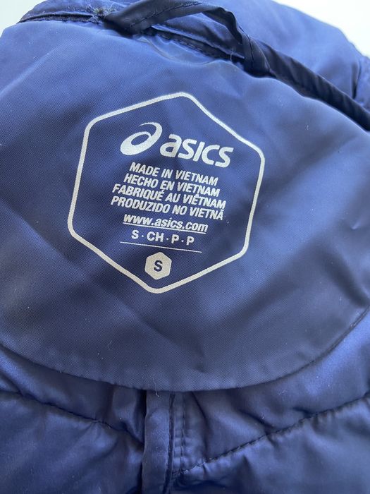 Куртка Asics оригинал