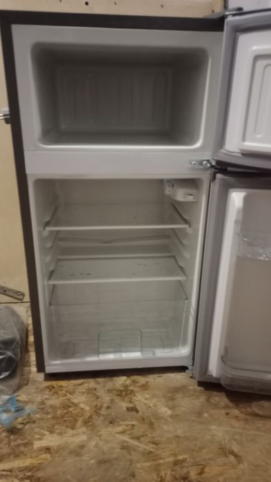 Продаю холодильник