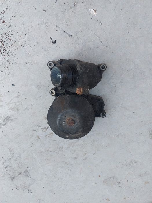 Водна помпа Бмв bmw e90 е92 е91 320d 177кс  n47