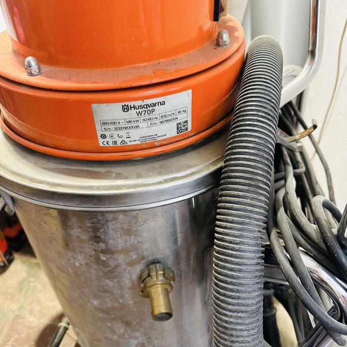 Hisqvarna W70P aspirator