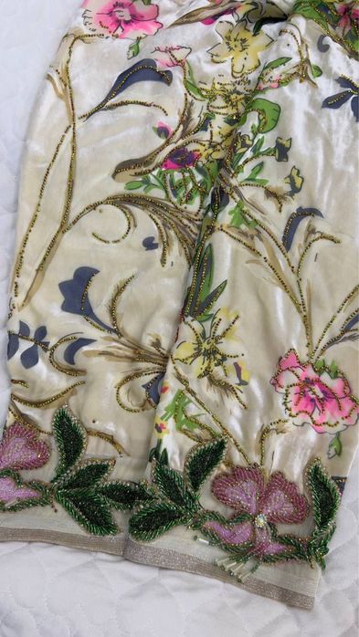 Materiali dubayski ruchnaya rabota razmerlari M L