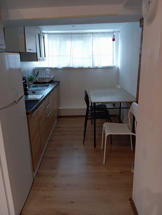 Дава се под наем Двустаен апартамент в София, Център - 60 кв.м за 847.62 € - Снимка #1