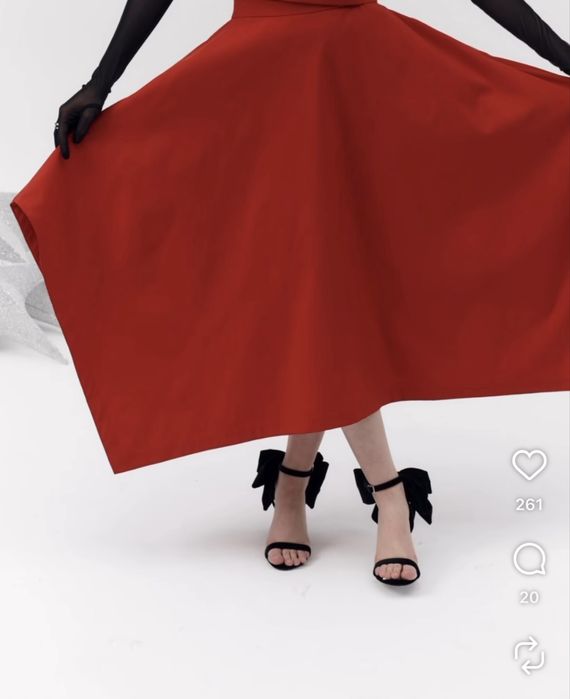 Топ и юбка от Adili