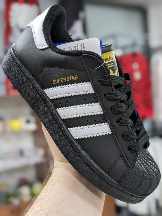 Кроссовки Adidas Superstar