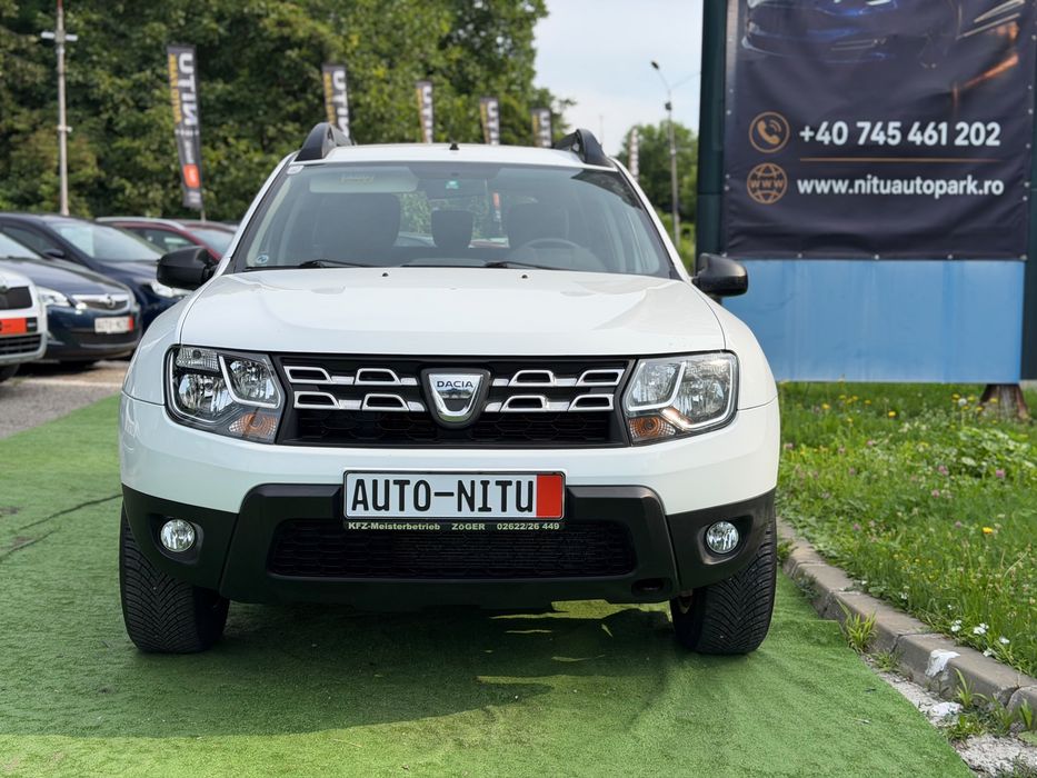 Dacia Duster 2016 si in Rate