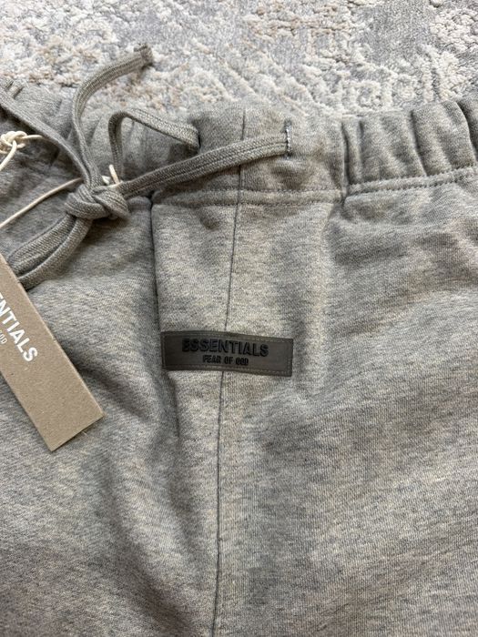 Pantaloni scurti Essentials / Premium