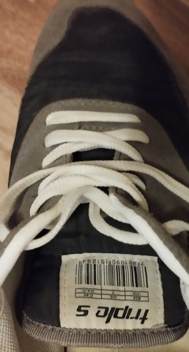 Кроссовки Balenciaga Triple S размер 37,5 - 38 (24,5 см).Смотрите фото