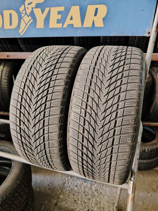 225/40 R18 Goodyear ultra grip M+S iarnă 2024