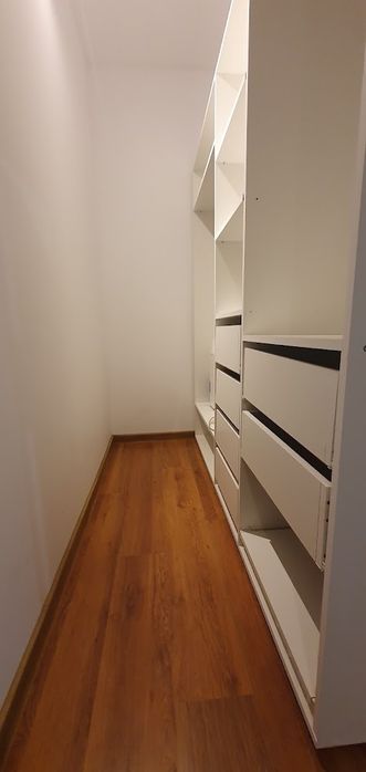 Inchiriez apartament cu doua camere, zona centrala