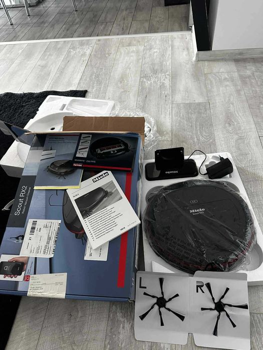 Прахосмукачка робот Miele Scout RX2 – САМО веднъж използвана!“