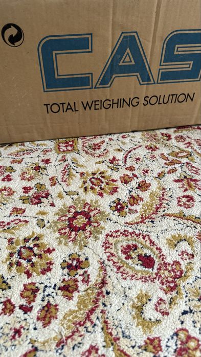 Весы новые в ураковке электронные “Gas”