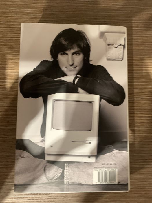 Стив Джобс от Уолтър Айзъксън автобиография/ Steve Jobs autobiography