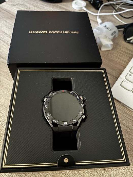 Часовник HUAWEI WATCH Ultimate