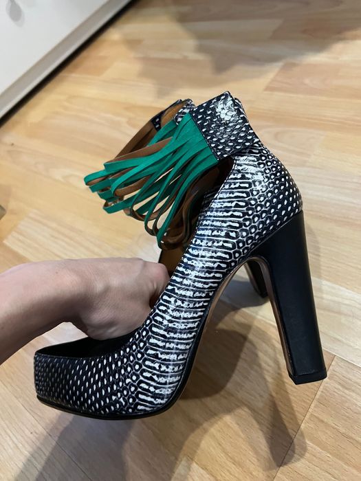 Other Stories, Cesare Paciotti обувки