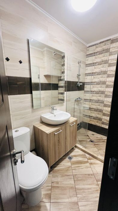 Дава се под наем Тристаен апартамент в Пловдив, Младежки Хълм - 90 кв.м за 800 € - Снимка #6